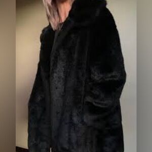 Gallery Black 1950’s faux fur Swing Coat